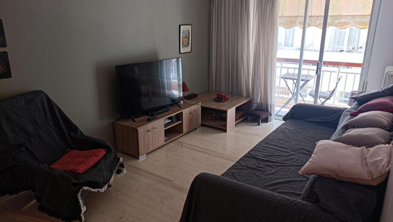 George'S Apartment In "Pedion Areos" Area Ateny Zewnętrze zdjęcie