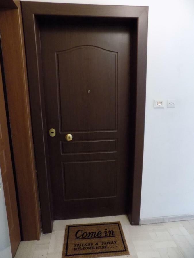 George'S Apartment In "Pedion Areos" Area Ateny Zewnętrze zdjęcie