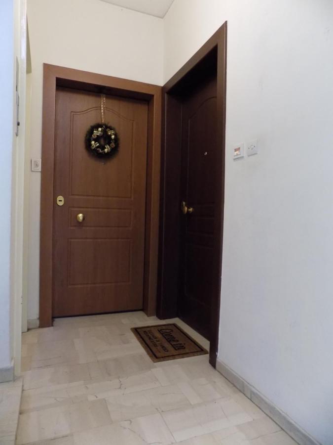 George'S Apartment In "Pedion Areos" Area Ateny Zewnętrze zdjęcie